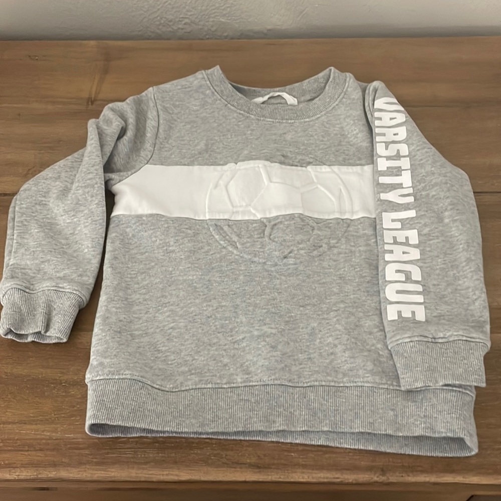 H&M Boys Soccer sweatshirt